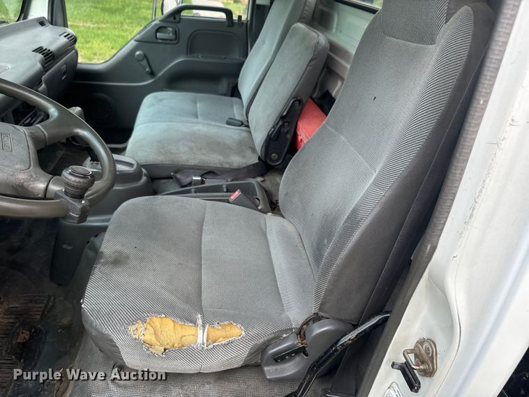 image for item EJ2694 1998 Isuzu NPR flatbed truck