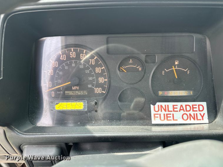 image for item EJ2694 1998 Isuzu NPR flatbed truck