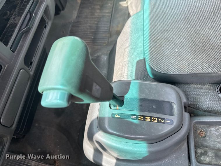 image for item EJ2694 1998 Isuzu NPR flatbed truck