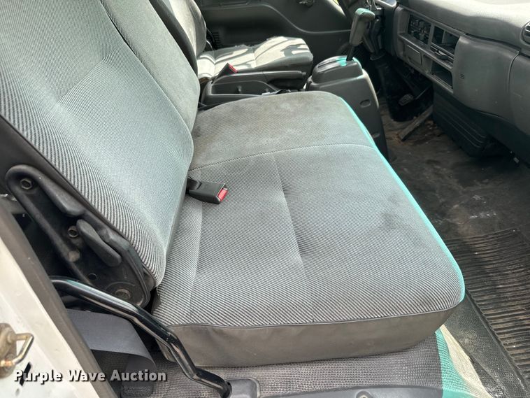 image for item EJ2694 1998 Isuzu NPR flatbed truck