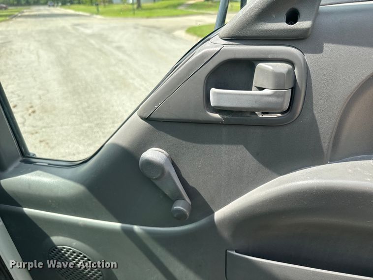 image for item EJ2694 1998 Isuzu NPR flatbed truck