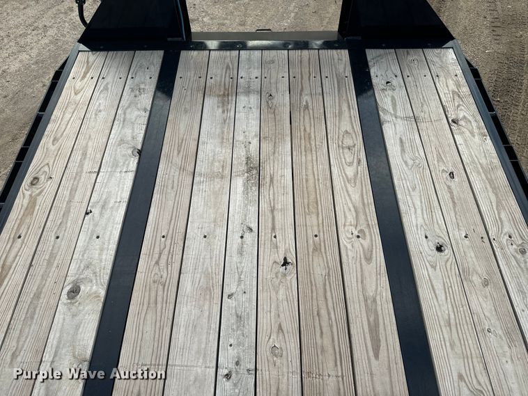 image for item EJ2698 2023 Big Tex 22GN-40BK8SIR equipment trailer