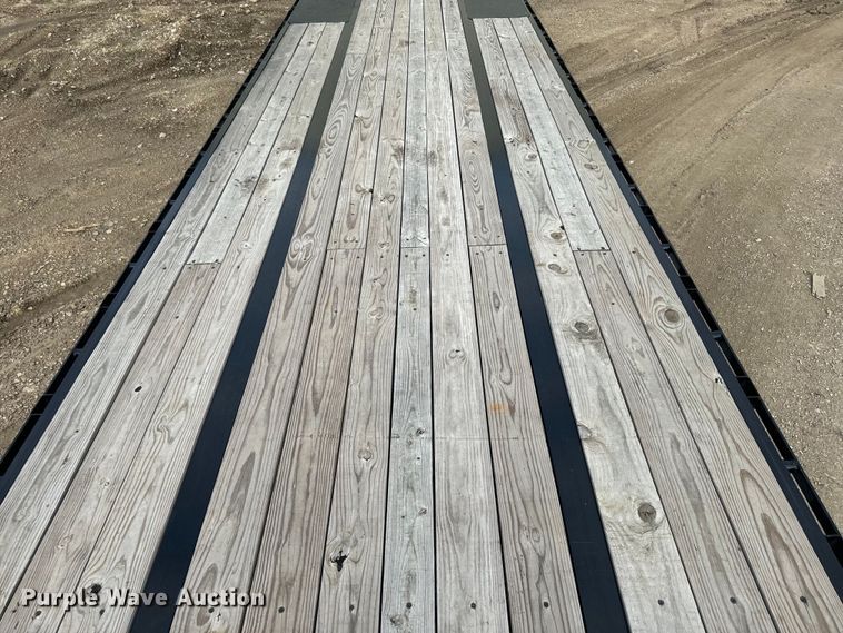 image for item EJ2698 2023 Big Tex 22GN-40BK8SIR equipment trailer