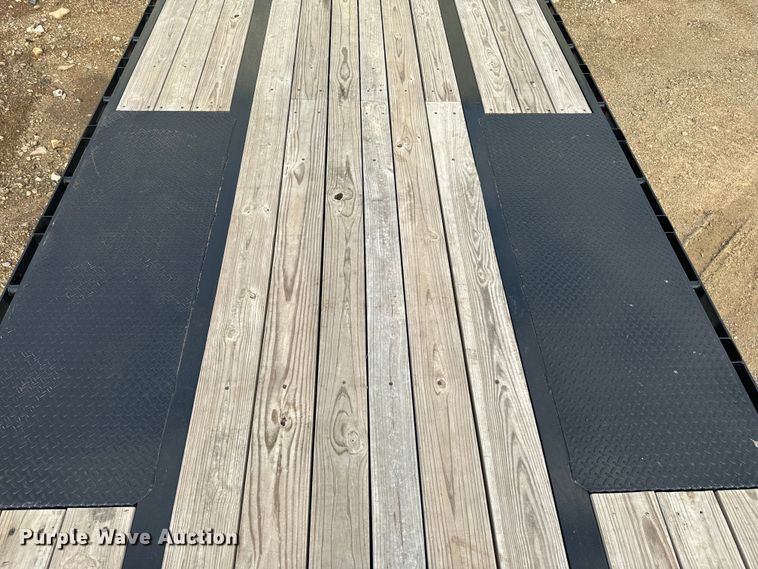 image for item EJ2698 2023 Big Tex 22GN-40BK8SIR equipment trailer