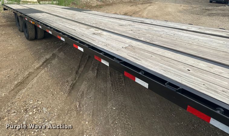 image for item EJ2698 2023 Big Tex 22GN-40BK8SIR equipment trailer
