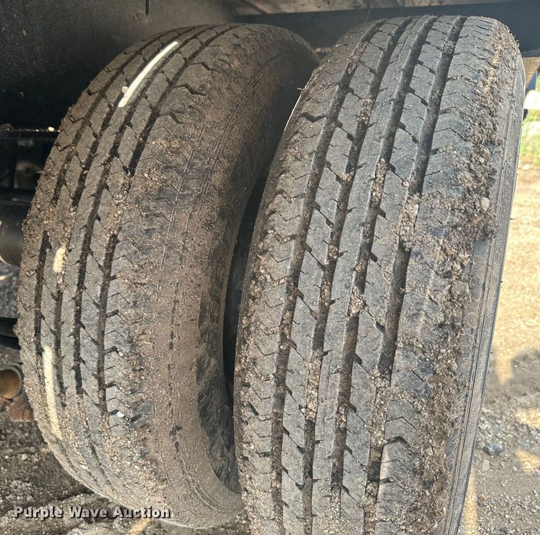 image for item EJ2698 2023 Big Tex 22GN-40BK8SIR equipment trailer