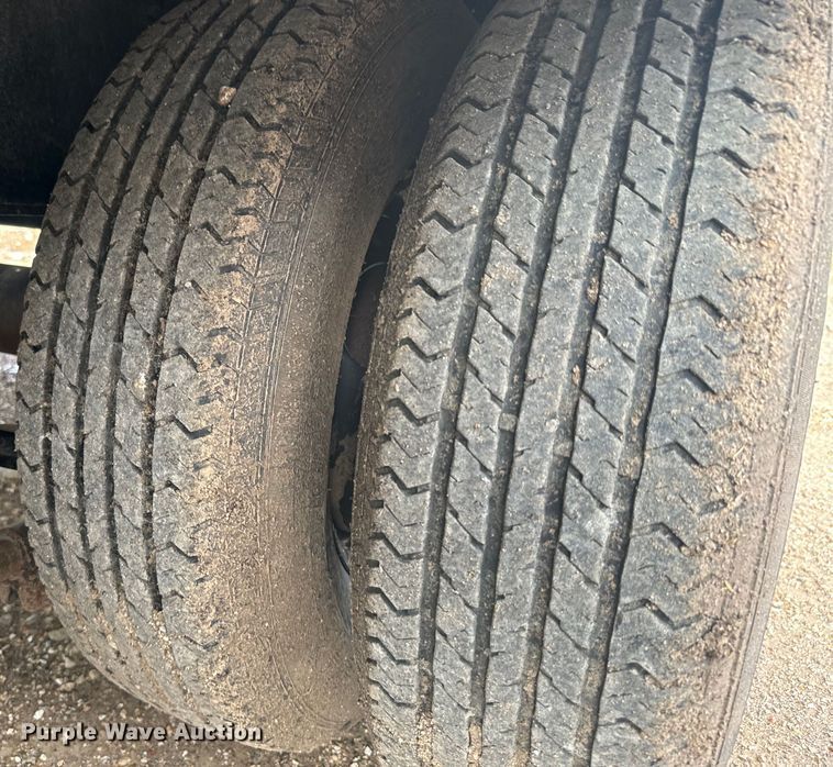 image for item EJ2698 2023 Big Tex 22GN-40BK8SIR equipment trailer