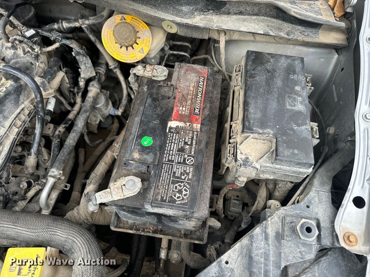 image for item EJ2753 2014 Chrysler Town & Country van