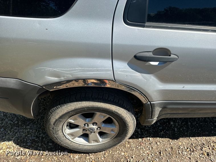 image for item EJ2769 2007 Ford Escape XLT SUV