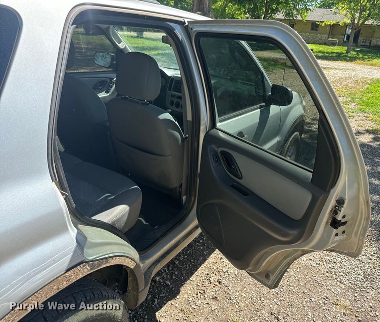 image for item EJ2769 2007 Ford Escape XLT SUV