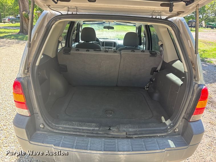 image for item EJ2769 2007 Ford Escape XLT SUV