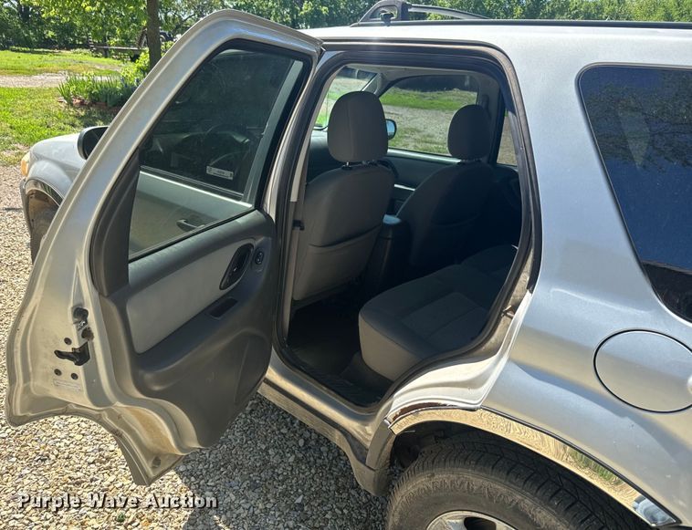 image for item EJ2769 2007 Ford Escape XLT SUV