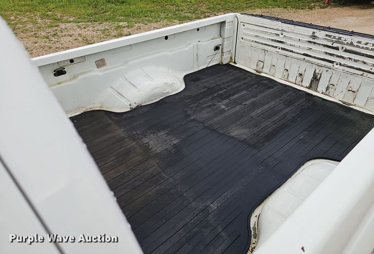 image for item EJ5387 2013 Nissan  Frontier  King Cab pickup truck