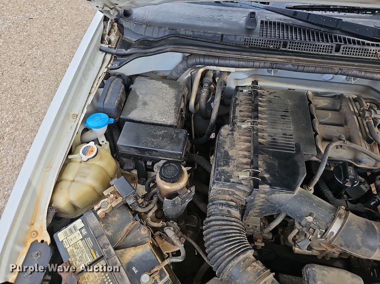 image for item EJ5387 2013 Nissan  Frontier  King Cab pickup truck