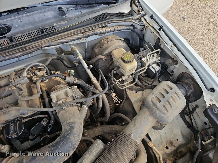 image for item EJ5387 2013 Nissan  Frontier  King Cab pickup truck