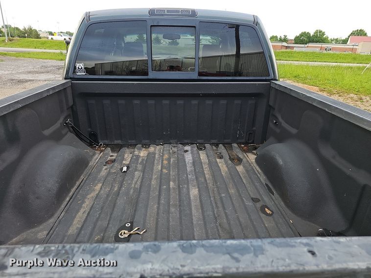 image for item EJ5388 2004 Ford F150 SuperCrew pickup truck