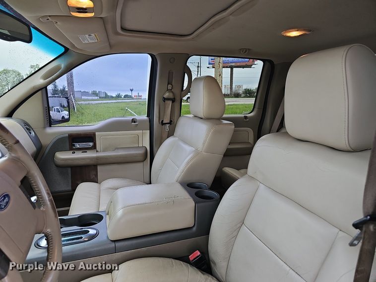 image for item EJ5388 2004 Ford F150 SuperCrew pickup truck