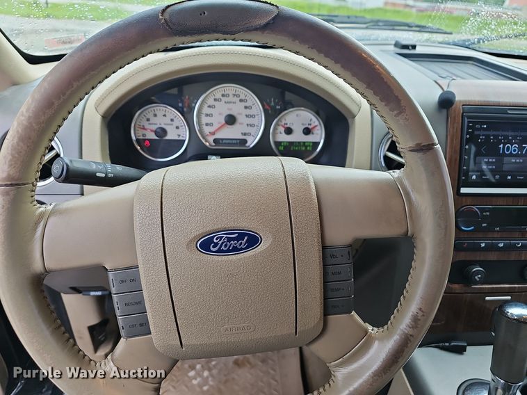 image for item EJ5388 2004 Ford F150 SuperCrew pickup truck