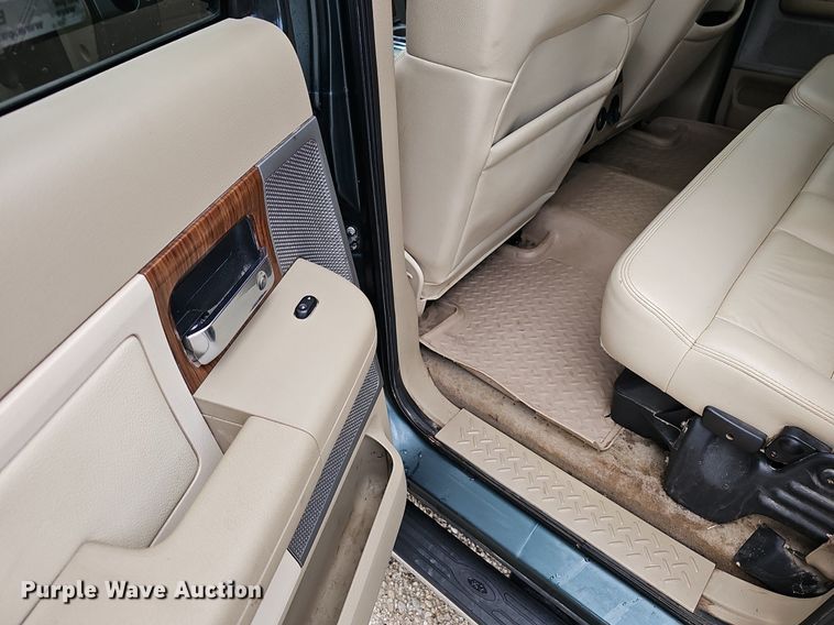 image for item EJ5388 2004 Ford F150 SuperCrew pickup truck