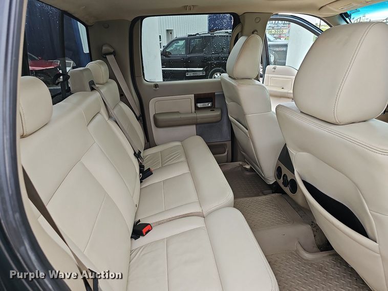 image for item EJ5388 2004 Ford F150 SuperCrew pickup truck