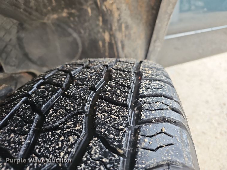 image for item EJ5388 2004 Ford F150 SuperCrew pickup truck