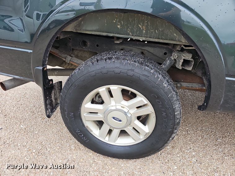 image for item EJ5388 2004 Ford F150 SuperCrew pickup truck