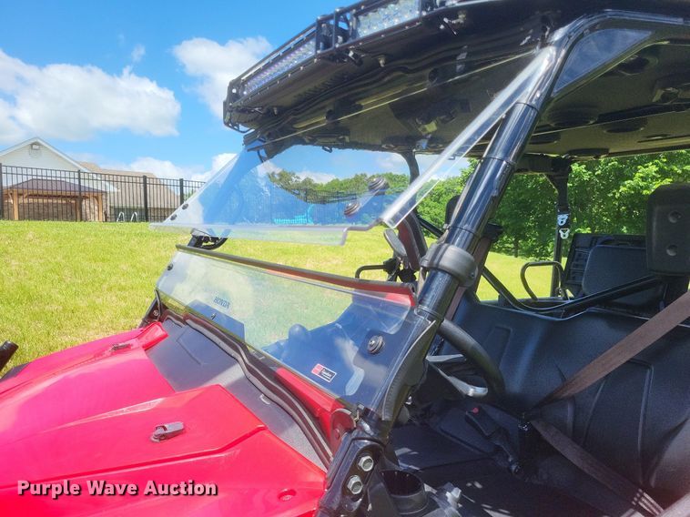 image for item EJ7979 2018 Honda Pioneer 1000-5 utility vehicle