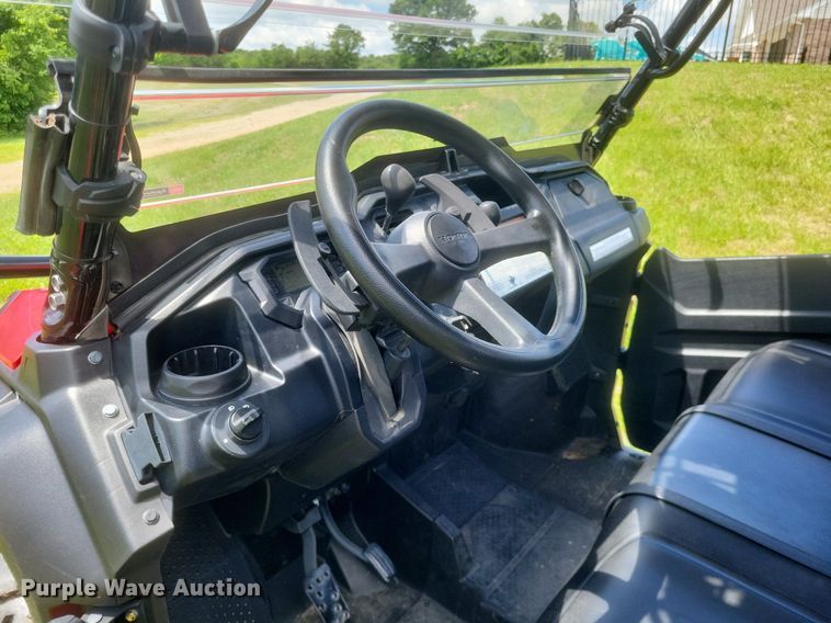 image for item EJ7979 2018 Honda Pioneer 1000-5 utility vehicle