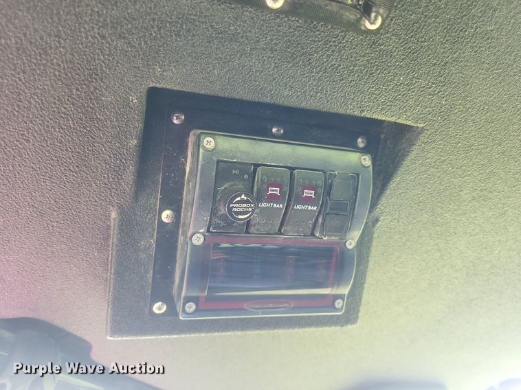 image for item EJ7979 2018 Honda Pioneer 1000-5 utility vehicle