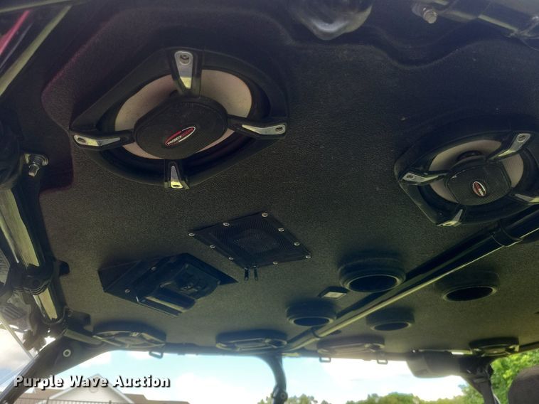 image for item EJ7979 2018 Honda Pioneer 1000-5 utility vehicle