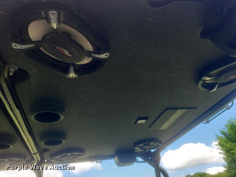 image for item EJ7979 2018 Honda Pioneer 1000-5 utility vehicle