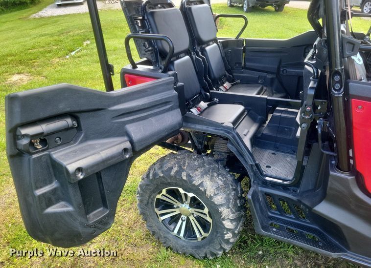 image for item EJ7979 2018 Honda Pioneer 1000-5 utility vehicle
