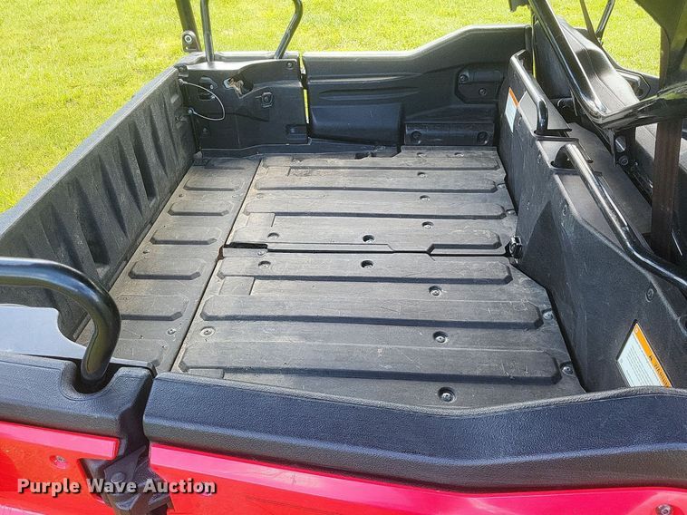 image for item EJ7979 2018 Honda Pioneer 1000-5 utility vehicle