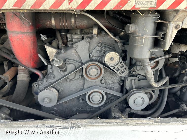 image for item EK4552 2001 MCI E4500 coach bus