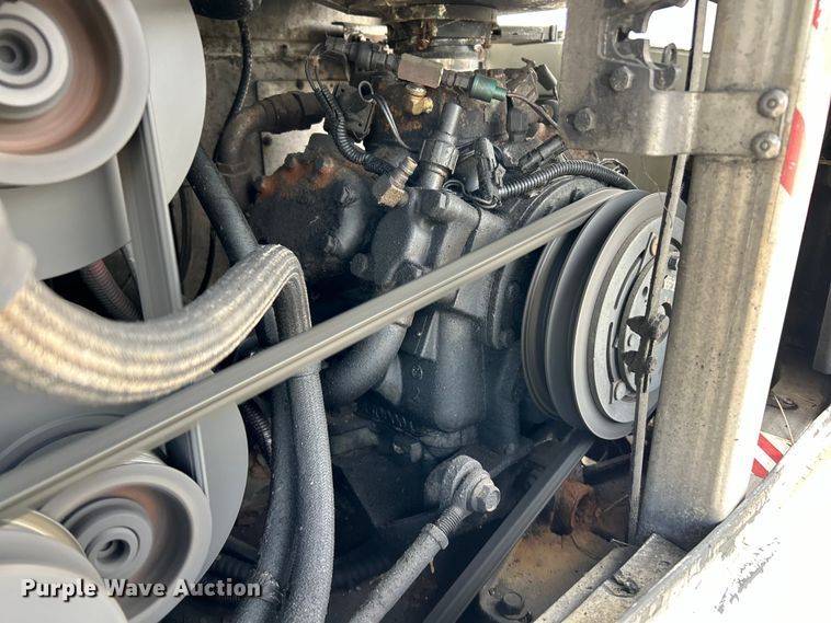 image for item EK4552 2001 MCI E4500 coach bus