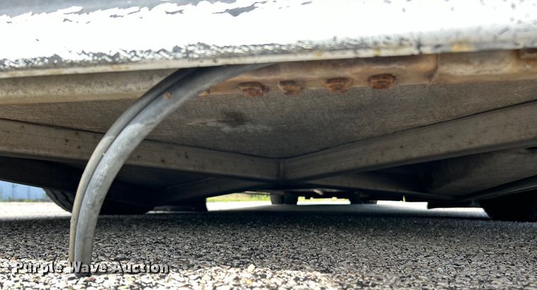 image for item EK4552 2001 MCI E4500 coach bus