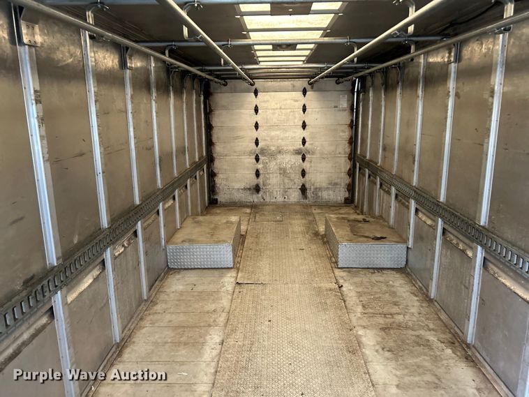 image for item EK4562 2007 Freightliner MT45 delivery truck