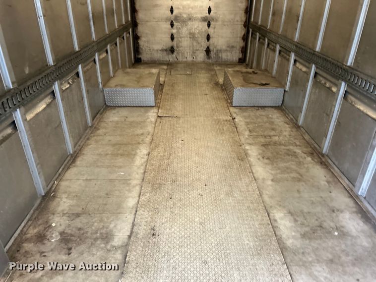 image for item EK4562 2007 Freightliner MT45 delivery truck