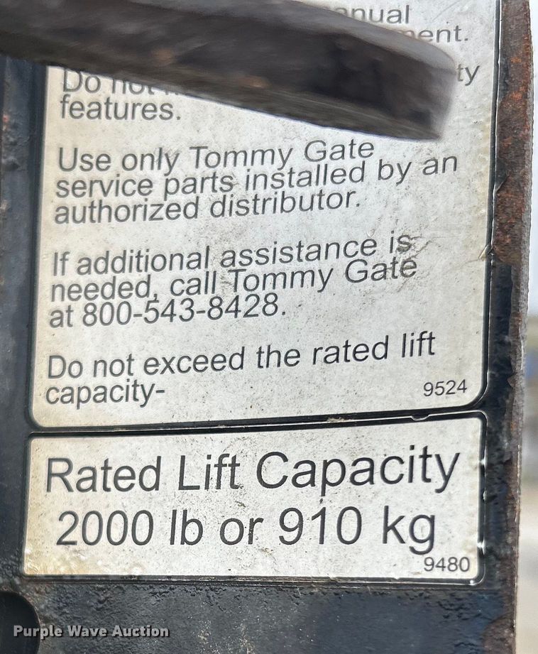 image for item EK4562 2007 Freightliner MT45 delivery truck