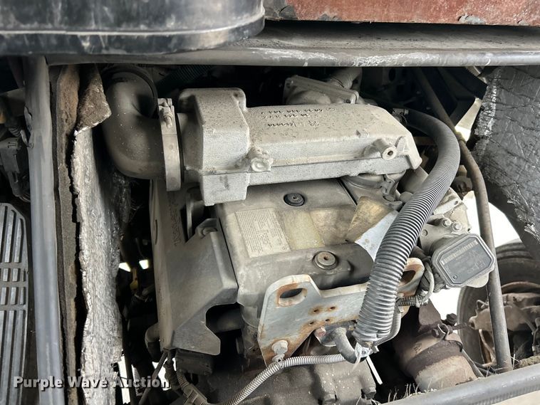 image for item EK4562 2007 Freightliner MT45 delivery truck