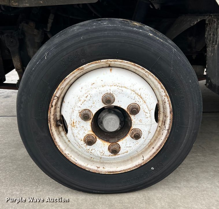 image for item EK4562 2007 Freightliner MT45 delivery truck