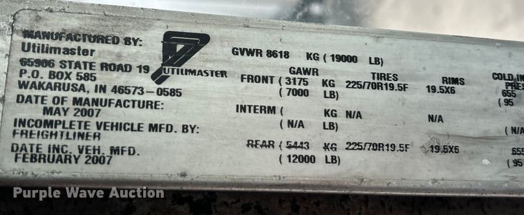 image for item EK4562 2007 Freightliner MT45 delivery truck