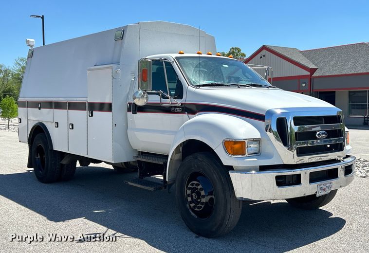 image for item EK4570 2015 Ford F750 Super Duty XL utility / service truck