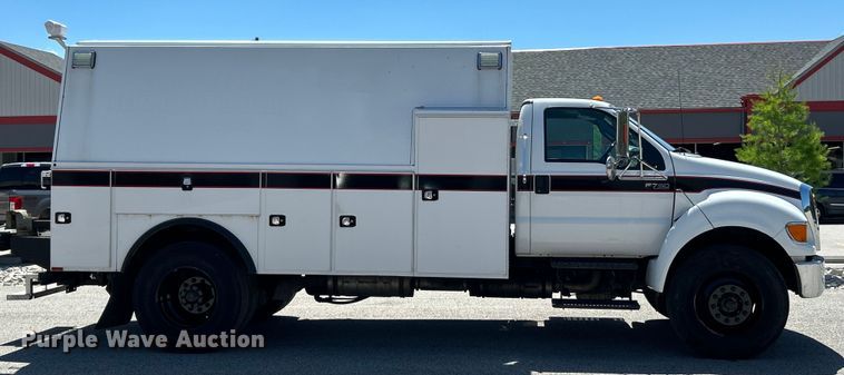 image for item EK4570 2015 Ford F750 Super Duty XL utility / service truck