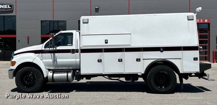 image for item EK4570 2015 Ford F750 Super Duty XL utility / service truck