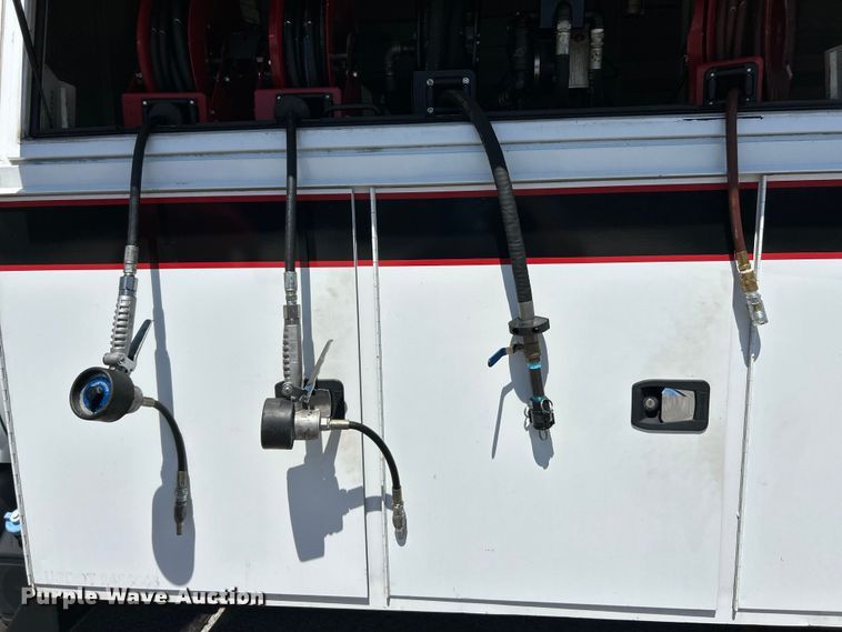 image for item EK4570 2015 Ford F750 Super Duty XL utility / service truck