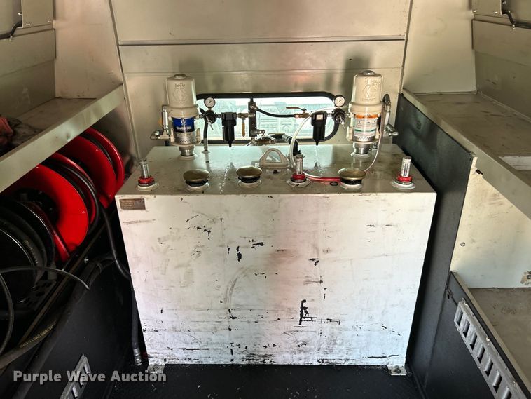 image for item EK4570 2015 Ford F750 Super Duty XL utility / service truck