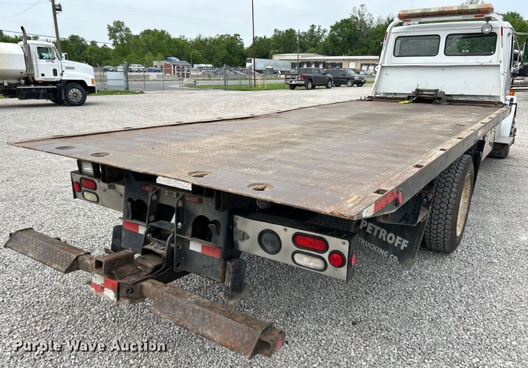 image for item EK4573 2001 Freightliner FL60 rollback truck