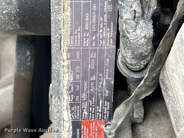 image for item EK4573 2001 Freightliner FL60 rollback truck