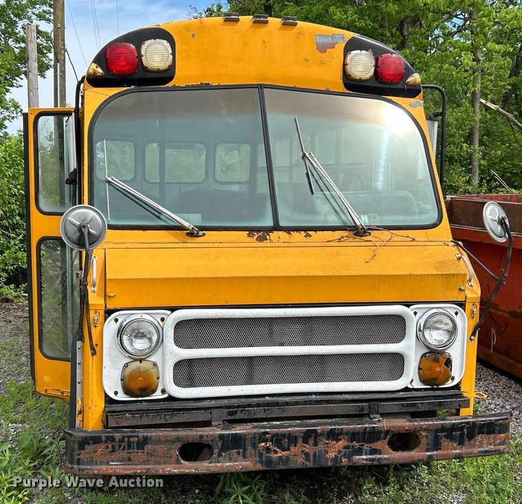 image for item EK4574 1975 Ford school bus